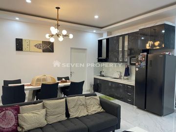 For Sale : Nice 2-Storey House Ready to Occupy Furnished SHM in Kota Wisata Cibubur Lt.187 m2 Lb.300 m2 P3.113.09.24 Pr hj