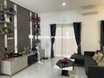 For Sale : Nice 2-Storey House Ready to Occupy Furnished SHM in Kota Wisata Cibubur Lt.187 m2 Lb.300 m2 P3.113.09.24 Pr hj