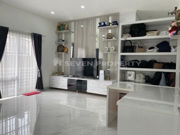 For Sale : Nice 2-Storey House Ready to Occupy Furnished SHM in Kota Wisata Cibubur Lt.187 m2 Lb.300 m2 P3.113.09.24 Pr hj