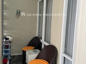 For Sale : Nice 2-Storey House Ready to Occupy Furnished SHM in Kota Wisata Cibubur Lt.187 m2 Lb.300 m2 P3.113.09.24 Pr hj