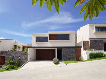 Casa nueva en VENTA en Lomas del Molino II, Léon, Guanajuato.