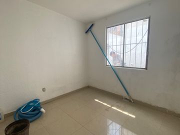 Casa en venta con alberca en zona sur