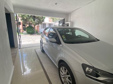 Casa en venta con alberca en zona sur