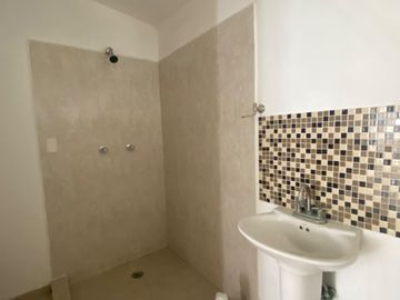 Casa en venta con alberca en zona sur