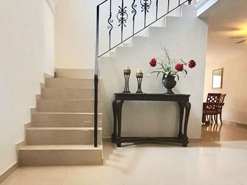 Casa en venta al poniente de Hermosillo en Villas del Mediterráneo