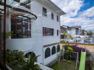 Casa en Venta Av. Gaspar de Villarroel