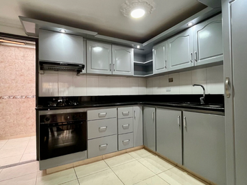 Extraordinaria casa en Conjunto Residencial con piscina en la Avenida Sur. Homecenter. Pereira.