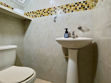 Extraordinaria casa en Conjunto Residencial con piscina en la Avenida Sur. Homecenter. Pereira.