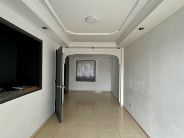 Extraordinaria casa en Conjunto Residencial con piscina en la Avenida Sur. Homecenter. Pereira.