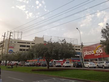 VENTA CASA COMO TERRENO URB HIGUERETA