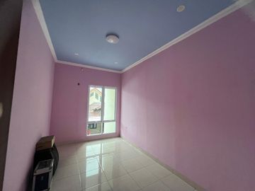 Disewakan Cepat Rumah 2 Lt, Bagus, Row 2 Mbl, Kopyor Kelapa Gading