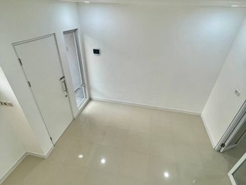 Rumah Serpong, READY SIAP HUNI, PINGGIR JL RAYA PUSPITEK, Tangsel Kota Tangerang Selatan Jual Dijual