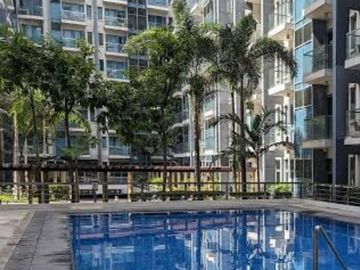 Two Bedroom unit w/ Parking at Palmtree Two Villas