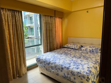 Two Bedroom unit w/ Parking at Palmtree Two Villas