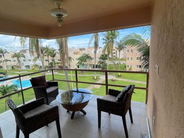 RENTA DEPARTAMENTO, CONDOMINIO SOBRE AVENIDA PRINCIPAL, 2 RECAMARAS Y ALBERCA ZONA DIAMANTE