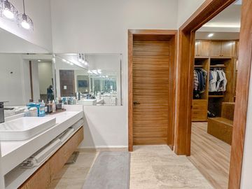 Casa en venta en Hacienda Residencial nueva de una planta