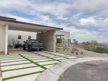 Casa en venta en Hacienda Residencial nueva de una planta