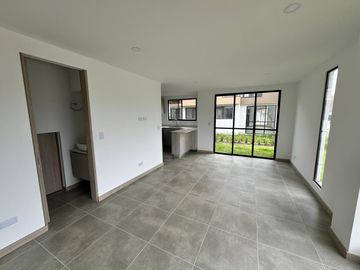 ESTRENE CASA EN EL CONJUNTO CERRADO EL RETIRO SECTOR LA FLORIDA, MANIZALES