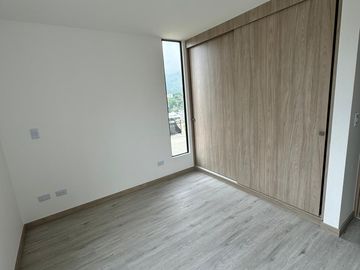 ESTRENE CASA EN EL CONJUNTO CERRADO EL RETIRO SECTOR LA FLORIDA, MANIZALES