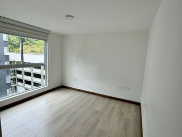 VENDO APARTAMENTO 70 M2 SECTOR BOSQUES DE NIZA EN MANIZALES