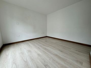 VENDO APARTAMENTO 70 M2 SECTOR BOSQUES DE NIZA EN MANIZALES