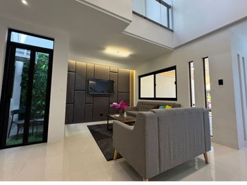 Semi-Furnished 4 Bedroom 2- storey House and Lot For Sale in Las Piñas City