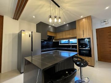 Semi-Furnished 4 Bedroom 2- storey House and Lot For Sale in Las Piñas City
