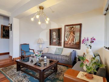 Vendo  Dúplex,277 m2, US$230,000, 3 hab, 3 baños, terraza, piscina, Surco