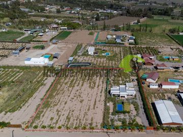 Venta de Parcela con hermosa casa estilo mediterráneo y piscina. Vicuña, Valle del Elqui. $210 millones