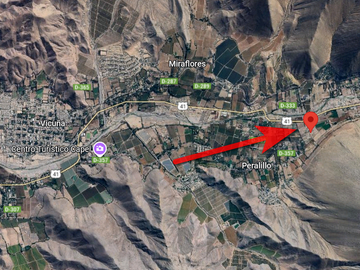 Venta de Parcela con hermosa casa estilo mediterráneo y piscina. Vicuña, Valle del Elqui. $210 millones