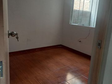 VENDO DUPLEX DE 149 M2 DE AREA ACUPADA, PISO 4,5, URBANIZACION SANTO DOMINGO ETAPA 12-CARABAYLLO