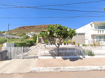 CASA  CON VISTA AL MAR EN VENTA GUAYMAS