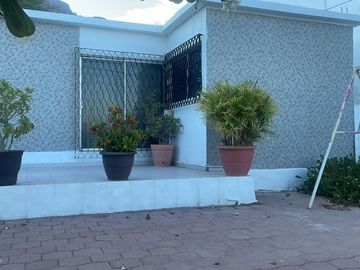 CASA  CON VISTA AL MAR EN VENTA GUAYMAS
