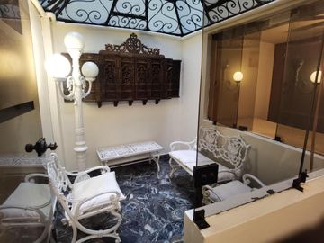 VENDO LINDO DEPARTAMENTO 150 M2 CON 3 HABITACIONES, UBICADO EN LA AVENIDA LAS PALMERAS, CAMACHO - LA MOLINA (FRENTE AL COLEGIO ROOSEVELT).
