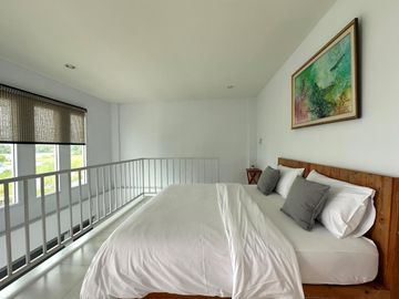 Resort for sale Resort business still in operation Good atmosphere near tourist attractions Khao Chee Chan area, Pattaya
