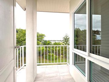 Resort for sale Resort business still in operation Good atmosphere near tourist attractions Khao Chee Chan area, Pattaya