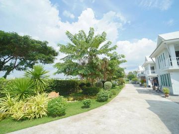 Resort for sale Resort business still in operation Good atmosphere near tourist attractions Khao Chee Chan area, Pattaya