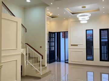 Rumah Baru Mewah Minimalis 2 lantai Di Ketintang Dekat Kampus UNESA