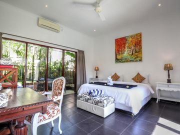 Turnkey 3 Bedroom Villa in Central Canggu for Sale Leasehold
