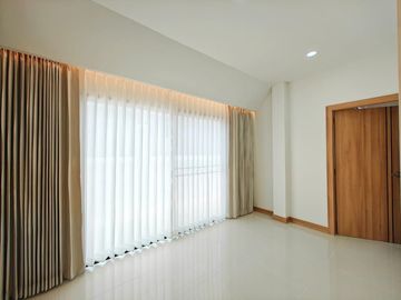 Move-In Ready! Luxury 4-Bedroom Detached House for Sale in Pattaya