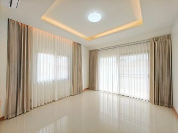 Move-In Ready! Luxury 4-Bedroom Detached House for Sale in Pattaya