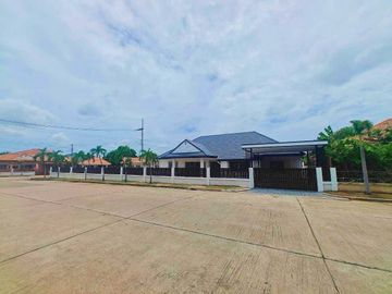 Move-In Ready! Luxury 4-Bedroom Detached House for Sale in Pattaya