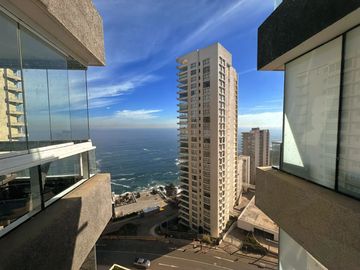 Se Vende Hermoso Departamento 2 Dormitorios, Mariposa. Reñaca. Vista al Mar