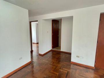 SE VENDE AMPLIA CASA 03 PISOS + AZOTEA -  ¡FRENTE AL CENTRO EMPRESARIAL! LINCE LIMITE CON SAN ISIDRO.