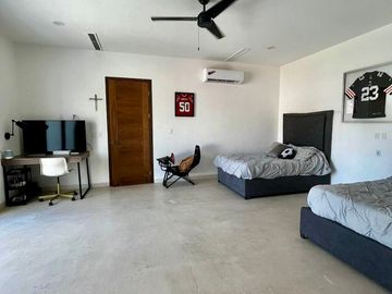 HERMOSA Y MODERNA RESIDENCIA EN VENTA AL NORTE