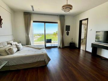 HERMOSA Y MODERNA RESIDENCIA EN VENTA AL NORTE