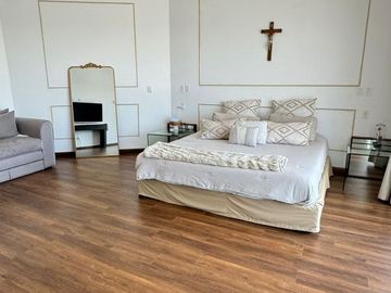 HERMOSA Y MODERNA RESIDENCIA EN VENTA AL NORTE