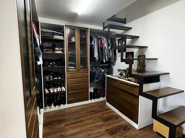 HERMOSA Y MODERNA RESIDENCIA EN VENTA AL NORTE