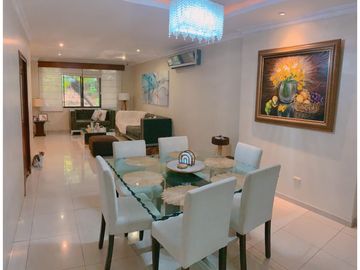 Ceibos Real - 4 Dorm. y Uno en P. Baja - 5.5 Baños - Sala Comedor - Jacuzzi