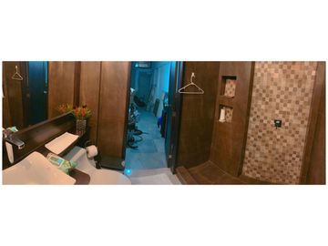 Ceibos Real - 4 Dorm. y Uno en P. Baja - 5.5 Baños - Sala Comedor - Jacuzzi